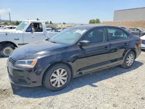 Volkswagen Jetta 2.0L 4 2014
