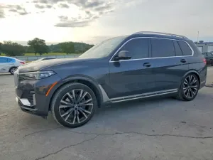 BMW X7 3.0L 6 2021