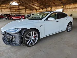 Tesla Model S 2016