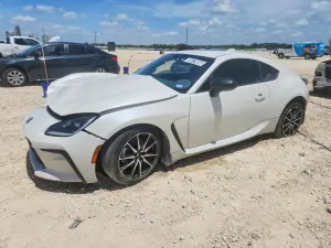 Toyota GR86 2.4L 4 2024