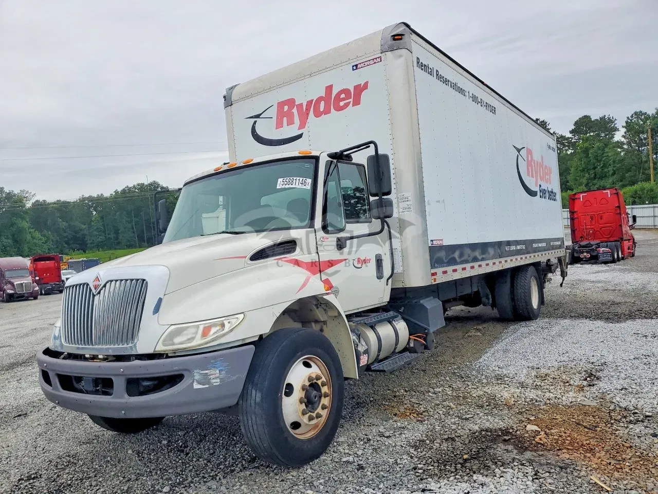 International DuraStar / 4000 6.7L 6 2018