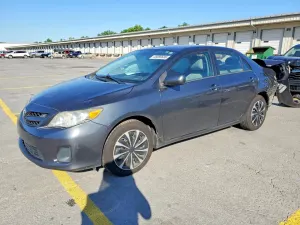 Toyota Corolla 1.8L 4 2012