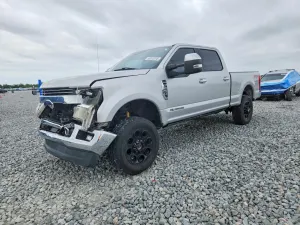 Ford F-250 6.7L 8 2017