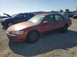 Toyota Camry 2.2L 4 2000