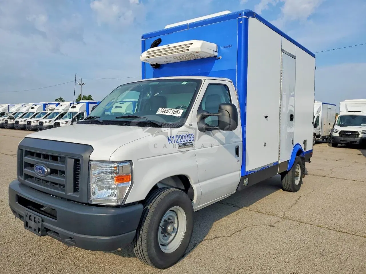 Ford Econoline 7.3L 8 2023