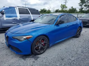 Alfa Romeo Giulia 2.0L 4 2019