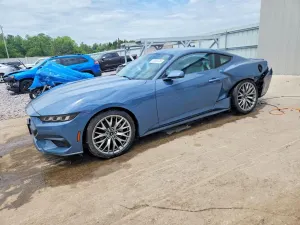 Ford Mustang 2.3L 4 2025