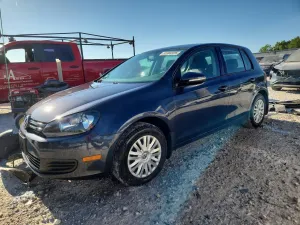 Volkswagen Golf 2.5L 5 2014