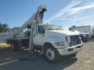 Ford F750 SUPER DUTY 6.7L 6 2012