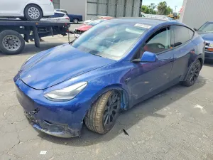 Tesla Model Y 2024