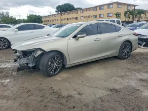 Lexus ES 3.5L 6 2025