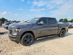 RAM 1500 5.7L 8 2021