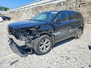 Toyota Highlander 3.5L 6 2014