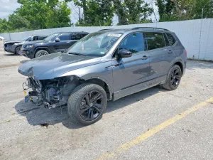 Volkswagen Tiguan 2.0L 4 2024