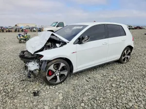 Volkswagen Golf 2L 4 2018
