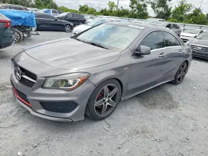 Mercedes-Benz CLA 2.0L 4 2015