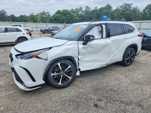 Toyota Highlander 3.5L 6 2022