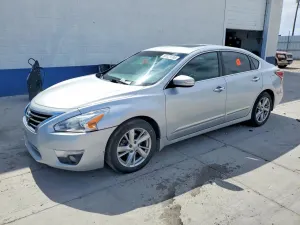 Nissan Altima 2.5L 4 2015