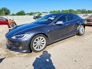 Tesla Model S 2016