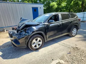 Toyota Highlander 2.4L 4 2025