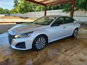 Nissan Altima 2.5L 4 2025