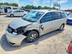 Toyota Sienna 3.3L 6 2004