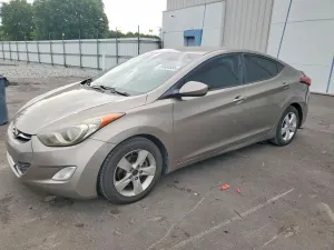 Hyundai Elantra 1.8L 4 2013