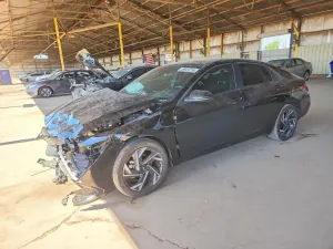 Hyundai Elantra 2.0L 4 2025
