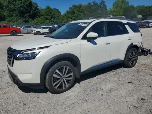 Nissan Pathfinder 3.5L 6 2024