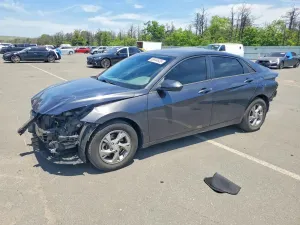 Hyundai Elantra 2.0L 4 2021