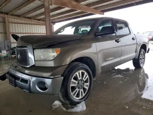 Toyota Tundra 4.6L 8 2011