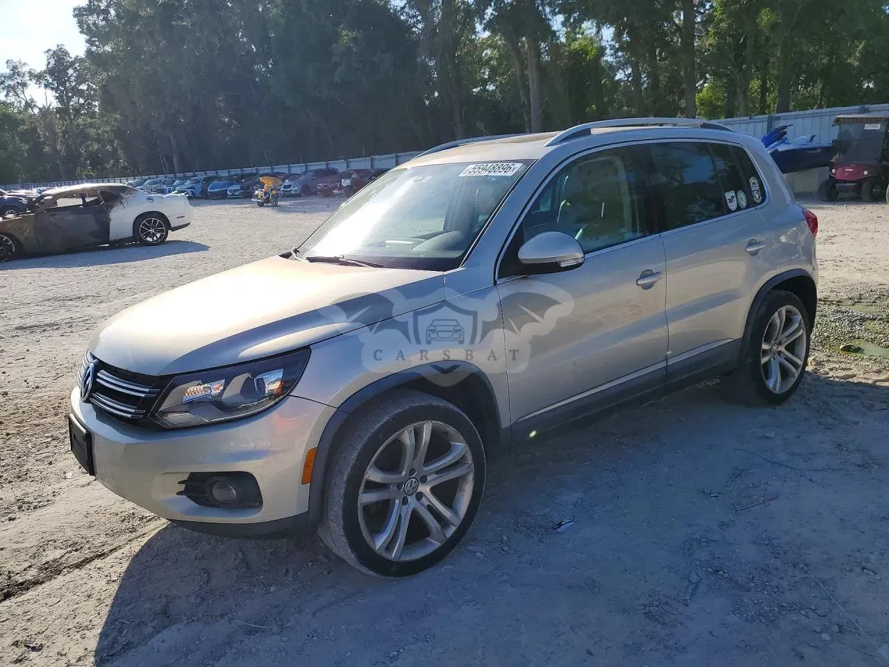 Volkswagen Tiguan 2.0L 4 2013