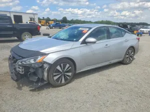 Nissan Altima 2.5L 4 2020