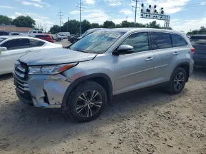Toyota Highlander 3.5L 6 2019