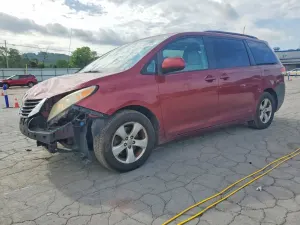 Toyota Sienna 3.5L 6 2012