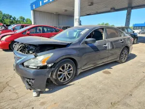 Nissan Altima 2.5L 4 2015