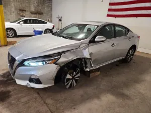 Nissan Altima 2.5L 4 2019