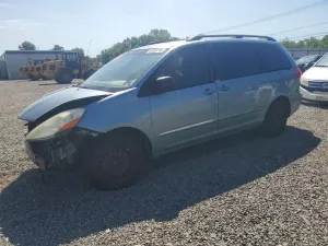 Toyota Sienna 3.5L 6 2010