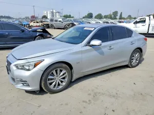 Infiniti Q50 2.0L 4 2016