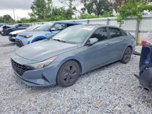 Hyundai Elantra 2.0L 4 2021