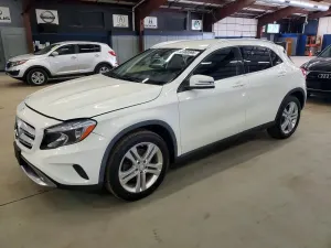 Mercedes-Benz GLA 2.0L 4 2015