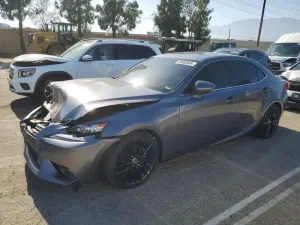 Lexus IS 2.5L 6 2015