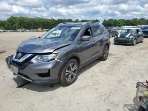Nissan Rogue S 2.5L 4 2019