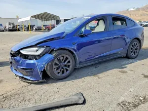 Tesla Model X 2022