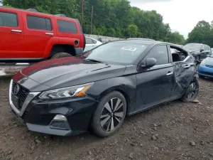 Nissan Altima 2.5L 4 2021