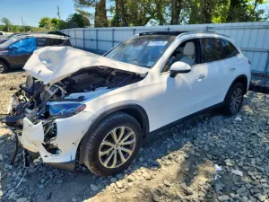Mercedes-Benz GLC 2.0L 4 2025