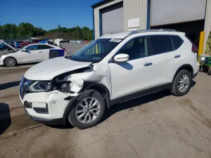 Nissan Rogue 2.5L 4 2017