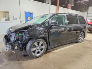 Toyota Sienna 3.5L 6 2011