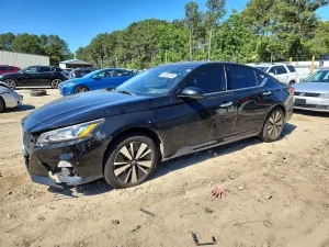 Nissan Altima 2.5L 4 2019