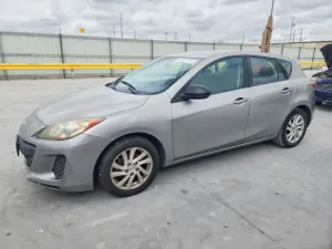 Mazda 3 2.0L 4 2012